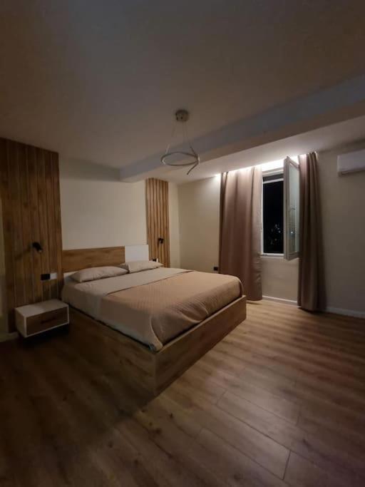 Peace And Love Luxury Apartment In Center, New Bazaar 2 Tirana Exterior photo